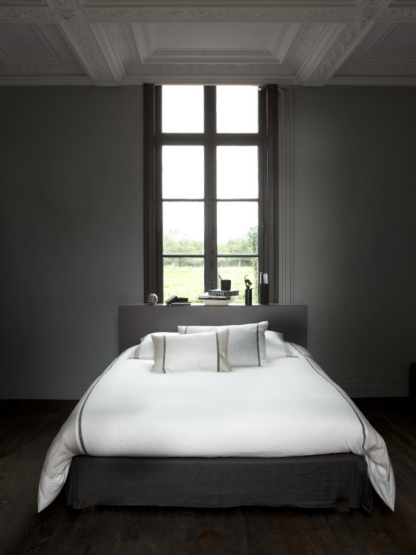 Experience the pure comfort of natural materials with custom made bed linen.
beautifully effortless, no ironing required.

Contact👉ilse@verilin.be