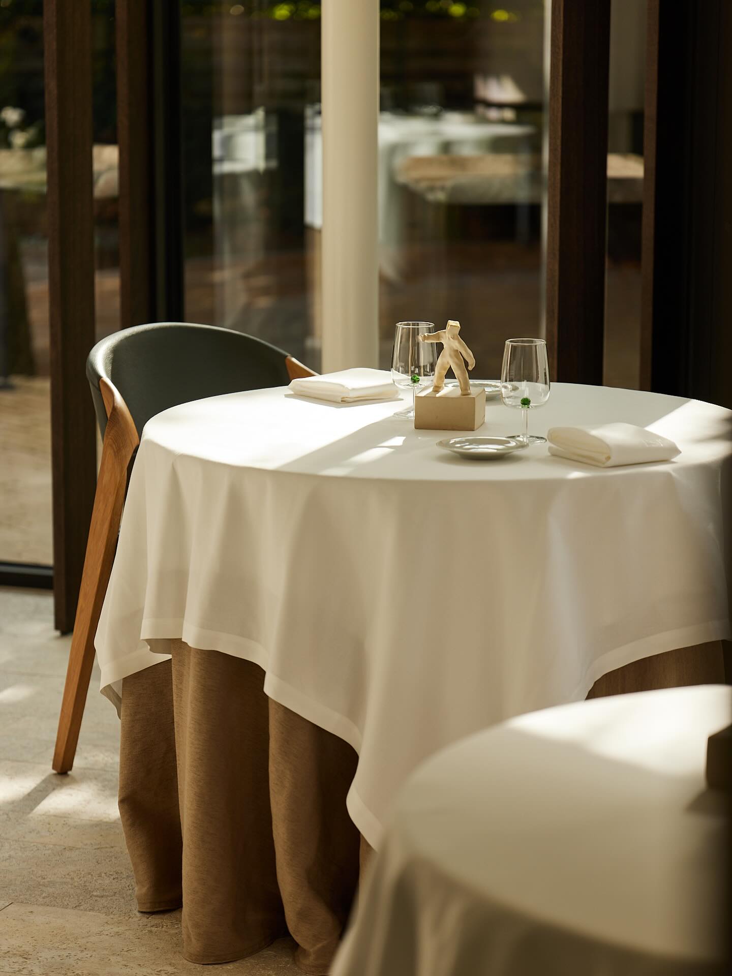 Chefs Place 2025
You can find us from November 16th to 19th
at the Hospitality Fair in Ghent.

We are available to answer all your questions about bed, table, bath linen and curtains.

Who will we see there?

For more information or questions 👉 ilse@verilin.be