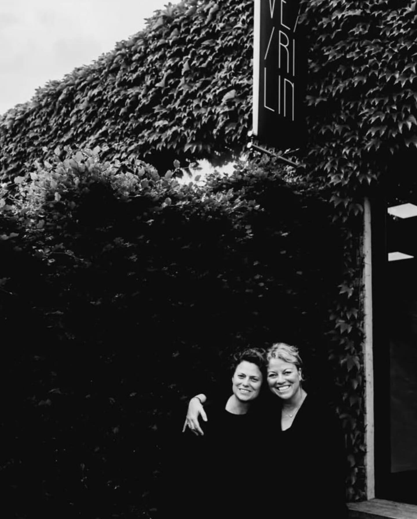 Let’s take a moment to celebrate women’s entrepreneurship today.

@fiededeken and @dedekenilse are the third generation of Verilin.
the beating heart of a legacy filled with craftsmanship, devotion, and family strength.

Each of them brings her own light.
Ilse brings warmth, connection, and vision through her work in sales and marketing, sharing the soul of Verilin with the world.
Anne-Sophie carries the team with her quiet strength, guiding the ateliers with care, dedication, and an unwavering belief in the people who make it all possible.

Their creativity, their eye for beauty, their intuition, and above all their love
flow through every creation that leaves Verilin.
It’s more than a craft
it’s a piece of themselves passed on through generations.

Because of them, this heritage not only continues,
it grows and evolves…

Thank you, Ilse and Anne-Sophie,
for your courage, your passion, and the warmth you bring into everything you do.