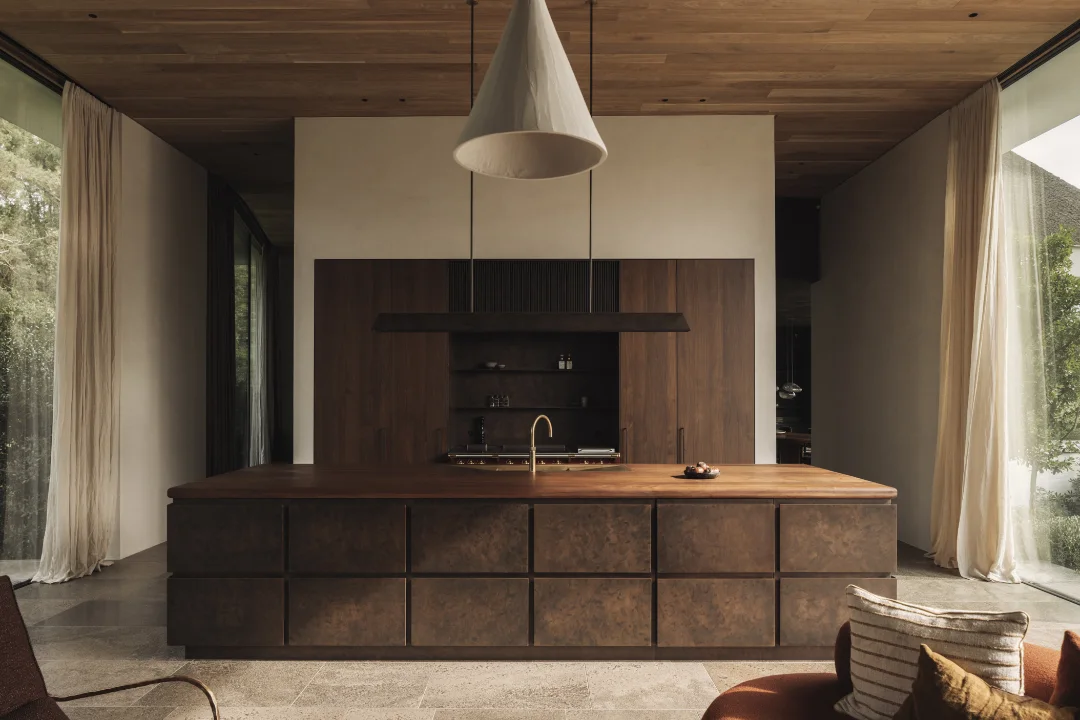 A charming and characterful home 🙌🏻

Dunes & Sand residence by @arjaandefeyter 

Close collaborations translate into warm, refined and comfortable interiors with eye for detail.

A mix of wooden blinds, woodweaves, custom-made curtains... Verilin dressed the complete house with thoughtfully chosen window decoration.

From measuring till installation by our team of craftsmen. Always assisting and thinking along technically and aesthetically during the building and design process to have the best result. 

Picture by @tijsvervecken 
Architecture by @mytharchitects 
Landscape architect @dominiqueeeman