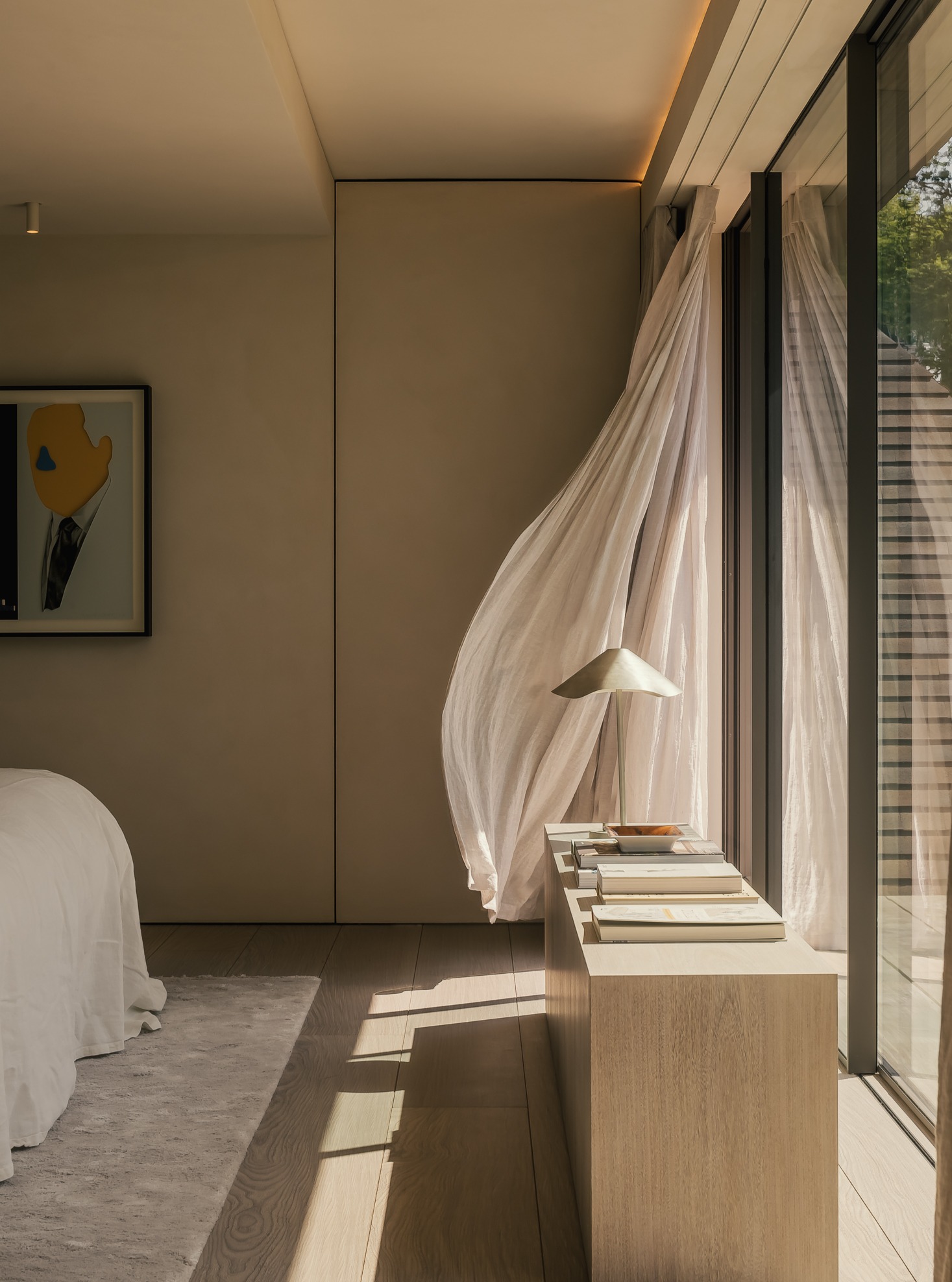 VACATURE PLAATSER GORDIJNEN & RAAMDECORATIE (INSTALLER WINDOW DECORATION)

Verlin is een producent van stoffen met eigen confectieatelier in het hoge segment. Alles is maatwerk.

Verilin is gevestigd in Kortrijk en bestaat reeds 70 jaar. Wij plaatsen gordijnen in heel België en soms zelfs in het buitenland.

Verilin is op zoek naar een ervaren plaatser voor gordijnen en raamdecoratie.

Ben jij iemand met technisch inzicht en oog voor detail? 

Ben je communicatief en kan je vlot probleemoplossend denken? 

Kom dan ons Verilin installatie- en projectteam versterken. 
We staan open voor een fulltime/parttime job.

Wat kan je verwachten? 

Een gevarieerde, eervolle job binnen mooie en bijzondere interieurprojecten.
Toffe, boeiende collega’s die je graag de kneepjes van het vak leren. 
Competitieve, marktconforme verloning. 

Ervaring binnen de interieur- of raamdecoratiewereld is een meerwaarde, maar we begeleiden je graag met interne opleiding. 

Interesse?

📧 charline@verilin.be
📞 +32 (0)476 84 31 82 (Charline)

_______________________________

JOB OPENING: INSTALLER – CURTAINS & WINDOW DECORATION

Verilin is a producer of high-end interior fabrics with its own in-house atelier. Every project is fully custom-made.

Based in Kortrijk, Belgium, we have been creating refined interior projects for over 70 years. We install curtains and window decoration throughout Belgium and occasionally abroad.

Who are we looking for?

Are you technically skilled with a strong eye for detail?
Are you communicative and solution-oriented?

Then you could be the perfect fit for our installation and project team.

What can you expect?

A varied and rewarding job within unique interior projects
Full-time or part-time opportunities
Supportive colleagues who are happy to teach you the trade
Competitive salary in line with the market
Internal training opportunities

Experience in interior/window decoration is a plus, but motivation and willingness to learn are equally important. We are happy to guide you with internal training!

Interested?

📧 charline@verilin.be
📞 +32 (0)476 84 31 82 (Charline)