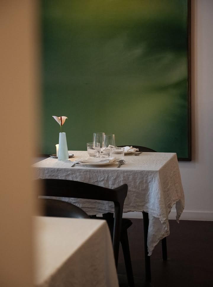 100% crunched table linen
for @spicebank.antwerp .

Ironing is no longer necessary. 

Photography by @karmenayvazyan

Looking forward to creating your linen story!

Meet our team at @chefsplace_xpo 
15-18 nov. Flanders expo ghent

Contact ilse@verilin.be to get your appointment and registration codes.